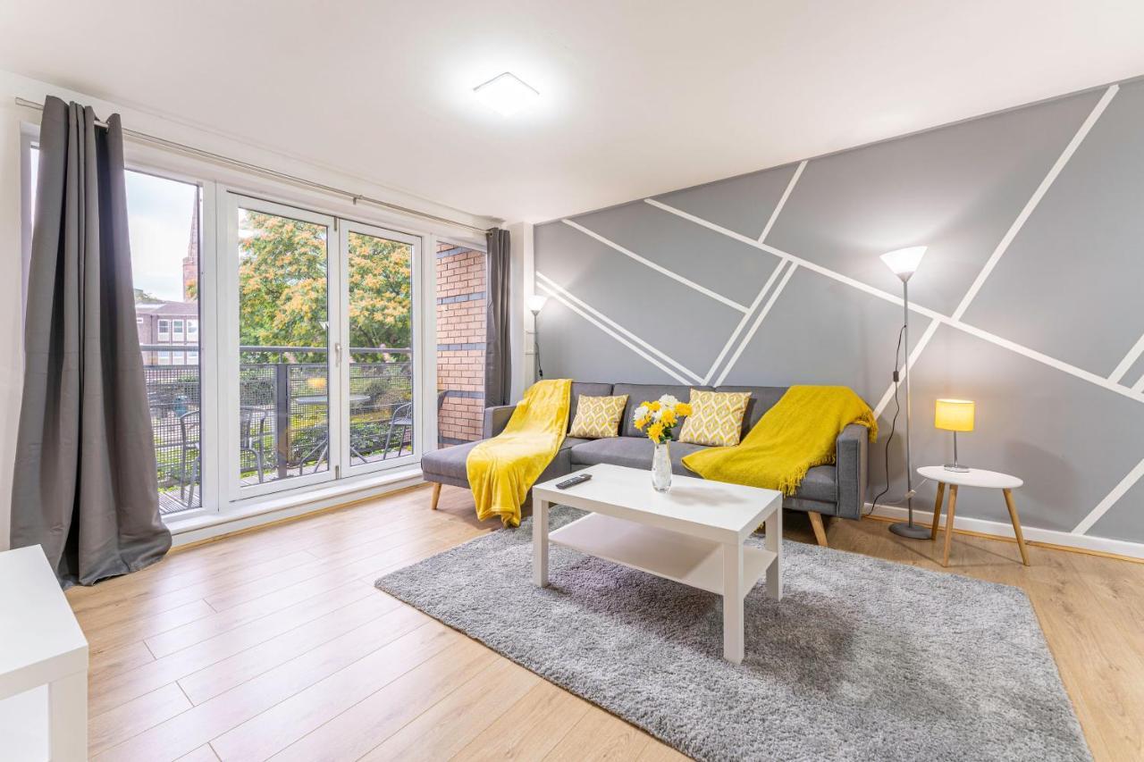 Riley House Spacious City Apartment โคเวนทรี ภายนอก รูปภาพ