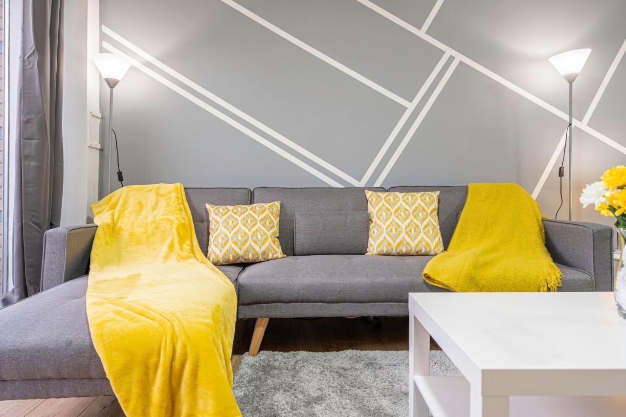 Riley House Spacious City Apartment โคเวนทรี ภายนอก รูปภาพ
