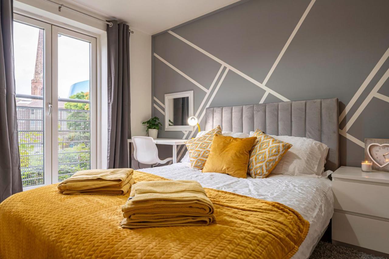 Riley House Spacious City Apartment โคเวนทรี ภายนอก รูปภาพ