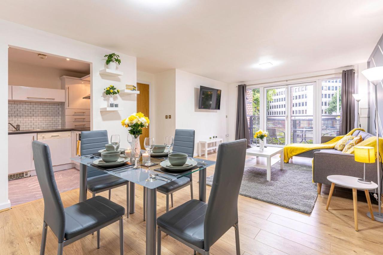 Riley House Spacious City Apartment โคเวนทรี ภายนอก รูปภาพ