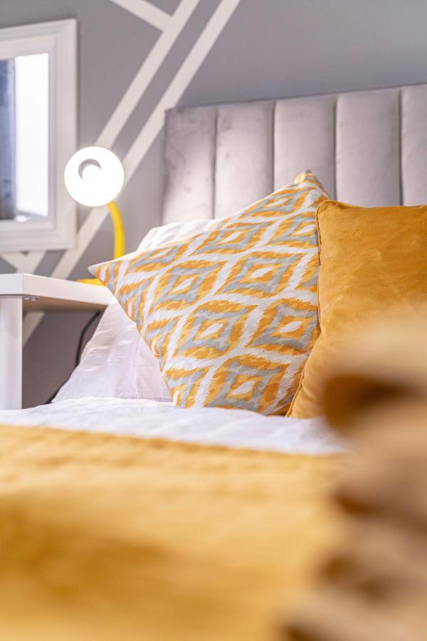 Riley House Spacious City Apartment โคเวนทรี ภายนอก รูปภาพ
