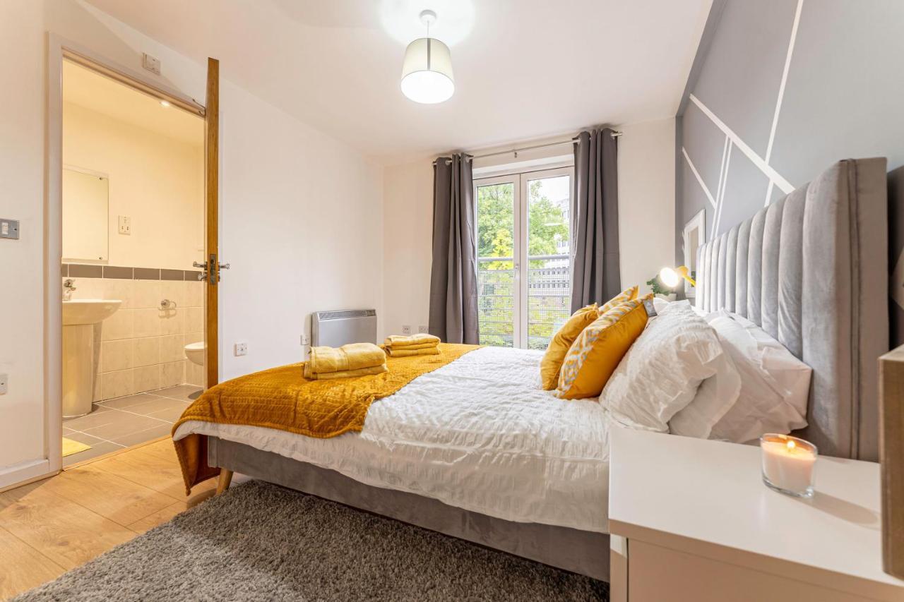 Riley House Spacious City Apartment โคเวนทรี ภายนอก รูปภาพ