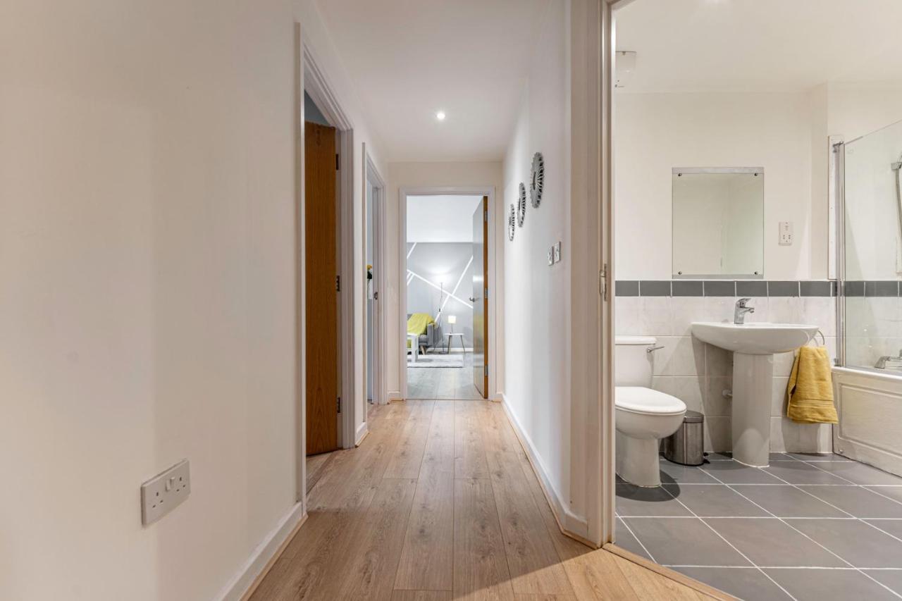 Riley House Spacious City Apartment โคเวนทรี ภายนอก รูปภาพ